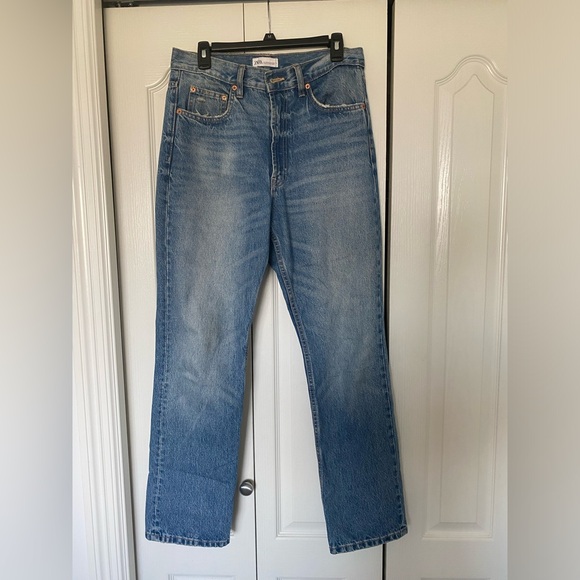 Zara Straight Leg Jeans - size 8 - Picture 1 of 3
